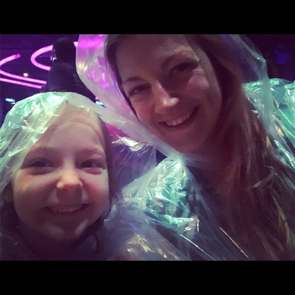 Meet your Posher, Joanna - Picture 2 of 2